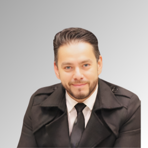 DR. CLEBER BUENO